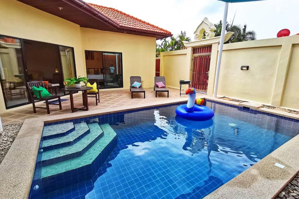 Anb Poolvilla 3Br Walk Private Beach In Pratamnak Pattaya Exteriör bild
