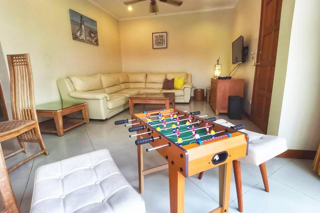 Anb Poolvilla 3Br Walk Private Beach In Pratamnak Pattaya Exteriör bild