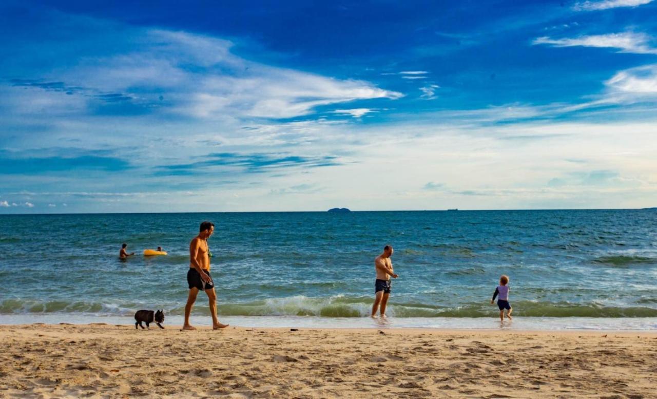 Anb Poolvilla 3Br Walk Private Beach In Pratamnak Pattaya Exteriör bild